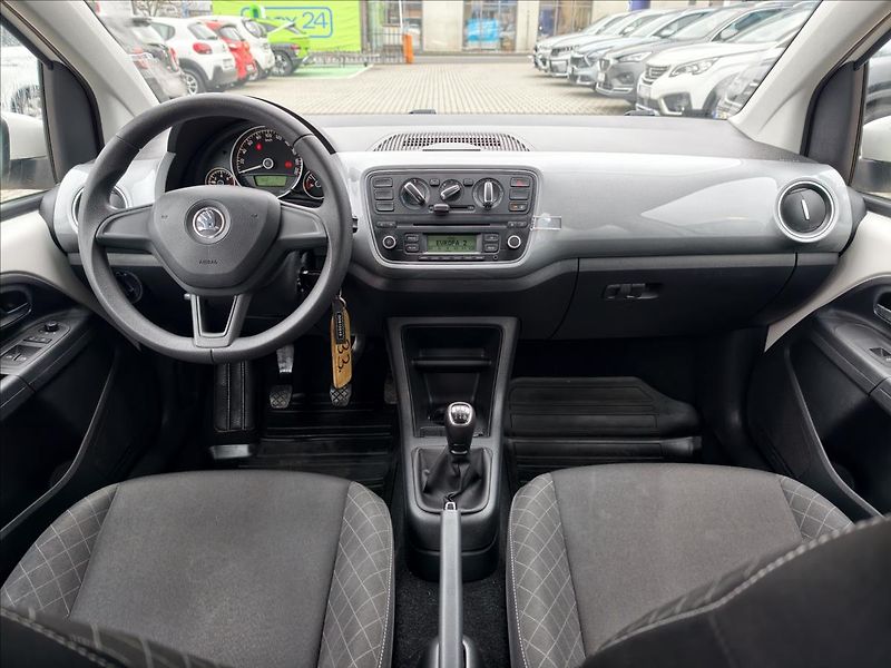 Škoda Citigo 1,0 MPi - fotka 9 z 16