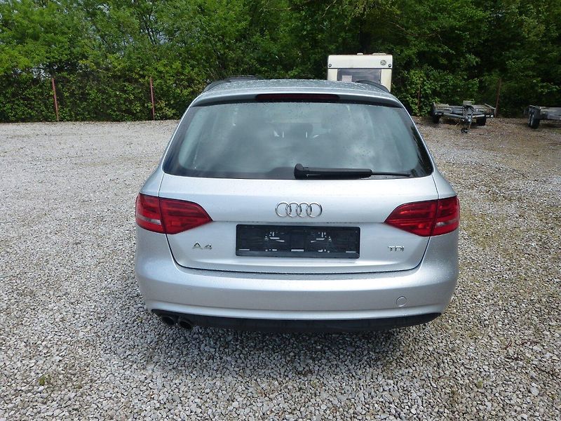 Audi A4 Avant 2.0 TDI - fotka 5 z 18