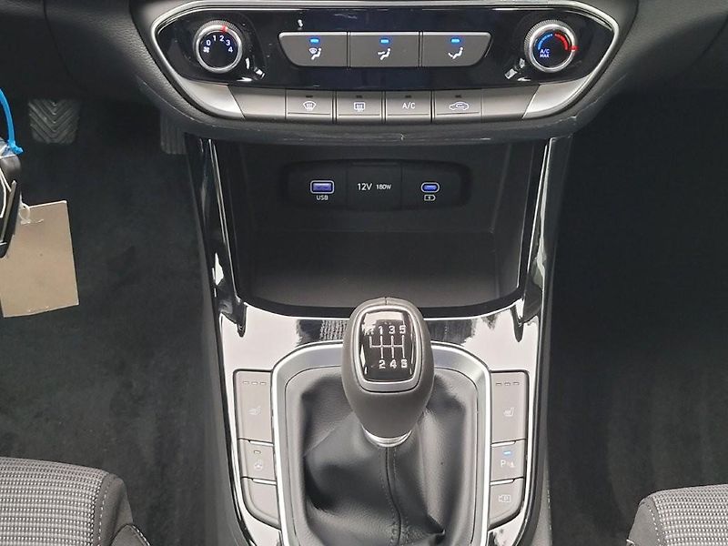 Hyundai i30 (2026) WG 1,0 T-GDI 85kW MT SMART - fotka 21 z 27