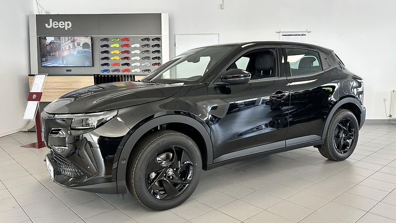 Alfa Romeo Junior 1.2T 145k Ibrida  - fotka 4 z 15
