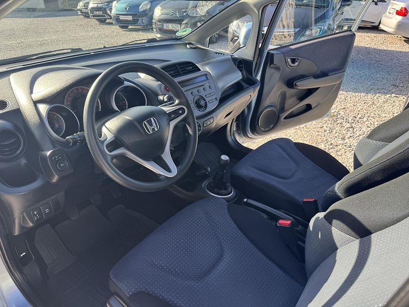 Honda Jazz (2009) 1.2i, 1MAJITEL,82TIS.KM,PĚKNÉ - fotka 18 z 39