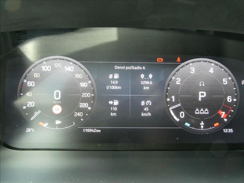 Land Rover Defender 5,0 P525 Carpath.EDT,1Maj,DPH - fotka 21 z 47