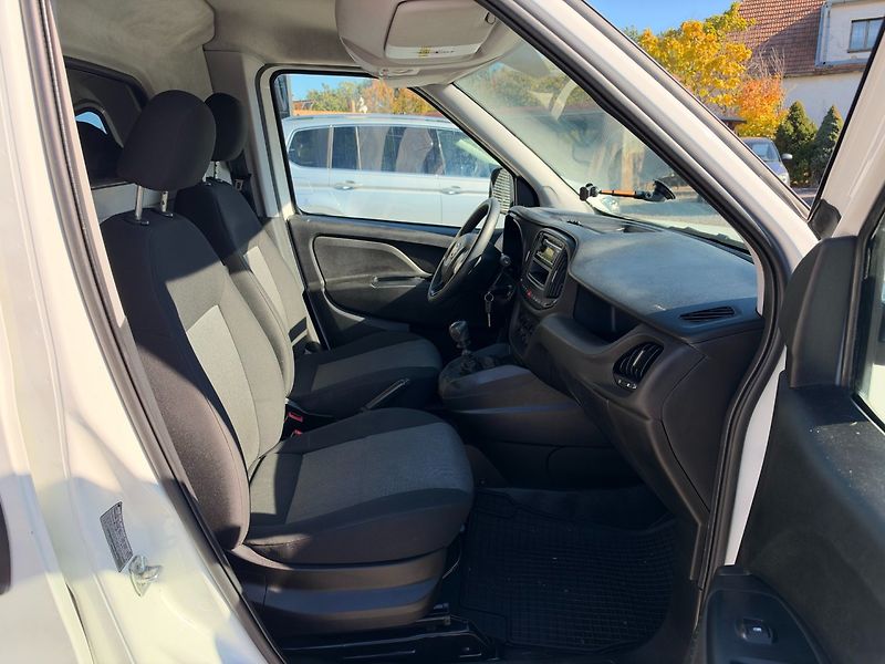 Fiat Dobló (2019) Maxi 1.6JTD Mjet, 77 kW - fotka 19 z 22