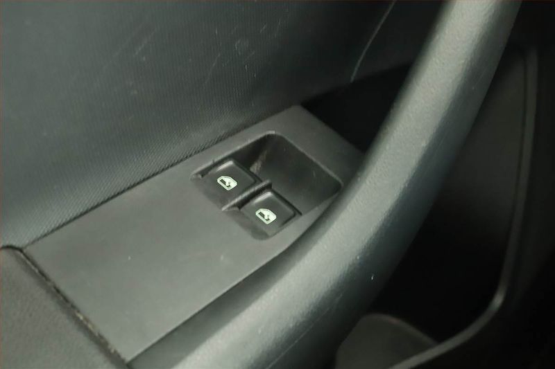Škoda Rapid (2019) 1.0 TSI, Automat - fotka 10 z 14