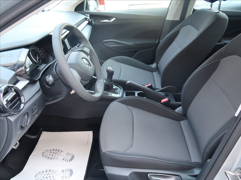 Škoda Fabia 1,0 TSi,70kW,1majČR,Serv.kn. - fotka 12 z 25