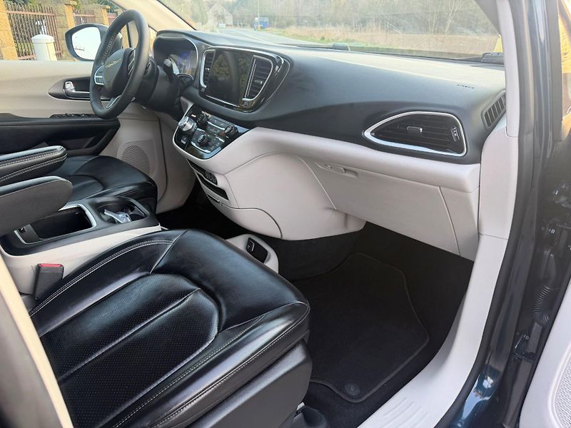 Chrysler Pacifica (2023) 3,6 Pentastar Radar RU 2023 - fotka 9 z 17