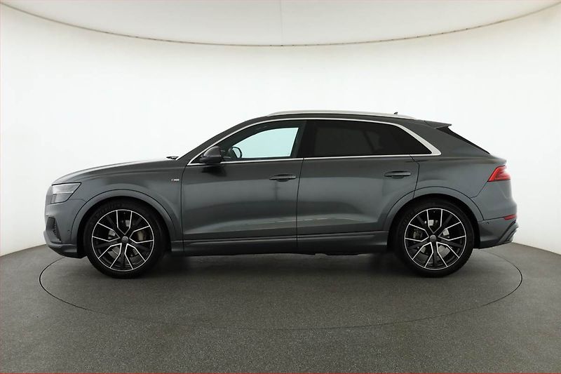 Audi Q8 (2018) 50 TDI - fotka 3 z 20