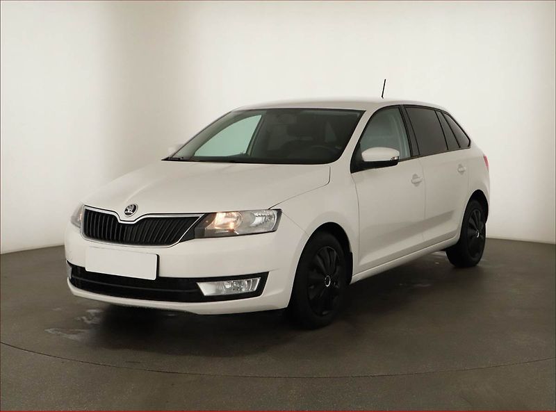 Škoda Rapid (2016) Spaceback 1.2 TSI, Tempomat - fotka 2 z 14