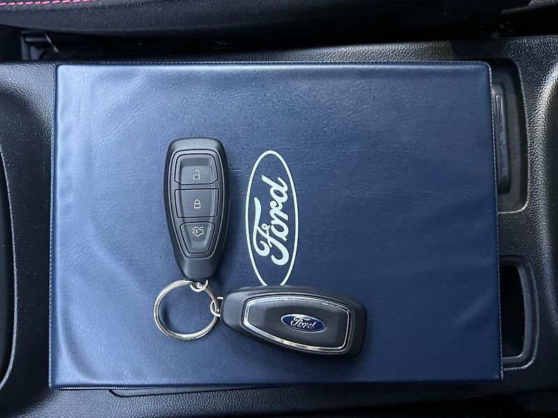 Ford Focus (2021) 1.5 TDCI ST-LINE - fotka 43 z 46