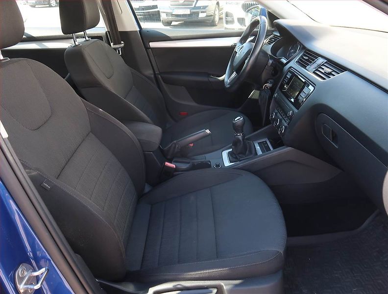 Škoda Octavia (2016) Style 1.2 TSI, Tempomat - fotka 9 z 19