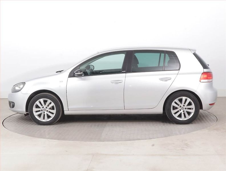 Volkswagen Golf (2011) 1.2 TSI, Tempomat - fotka 3 z 14
