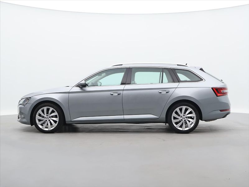 Škoda Superb 1,5 TSI 110kW CZ Xenon Navi - fotka 4 z 29