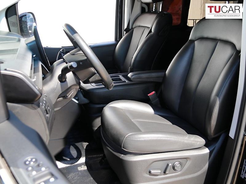 Hyundai Staria (2022) 2.2 CRDI 4x4 9 Sedadel, Kůže  - fotka 11 z 37