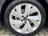 Volkswagen Golf 1,5 eTSi 110kW DSG Tov.záruka - náhled 22