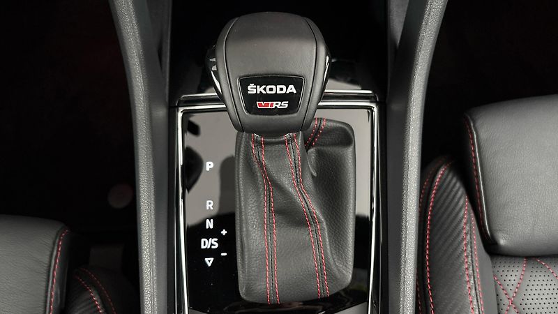 Škoda Kodiaq 2.0 TSI DSG 4x4 RS - fotka 29 z 35