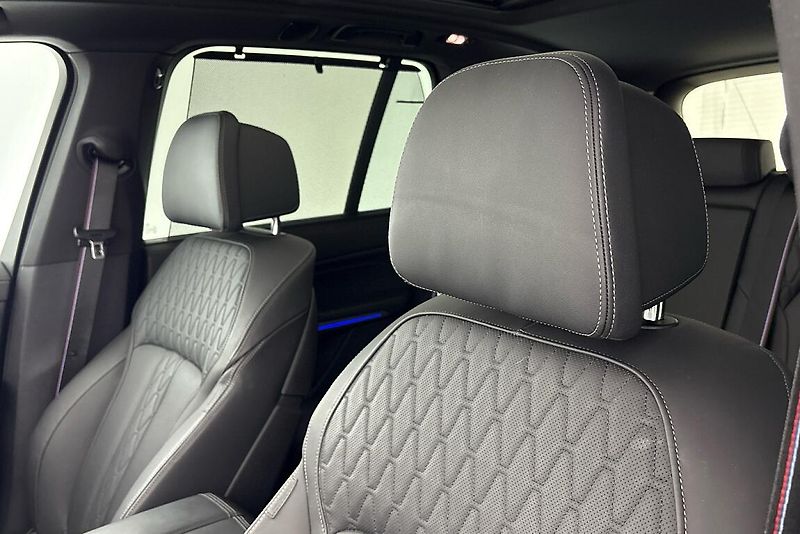 BMW X5 xDrive30d - fotka 8 z 29