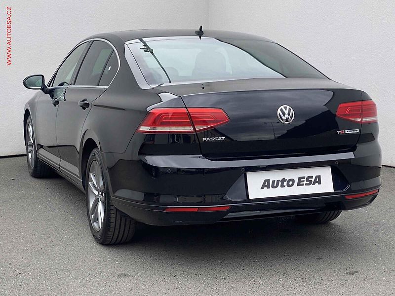 Volkswagen Passat (2014) 1.4 TSi, Comfortline, šíbr - fotka 6 z 19