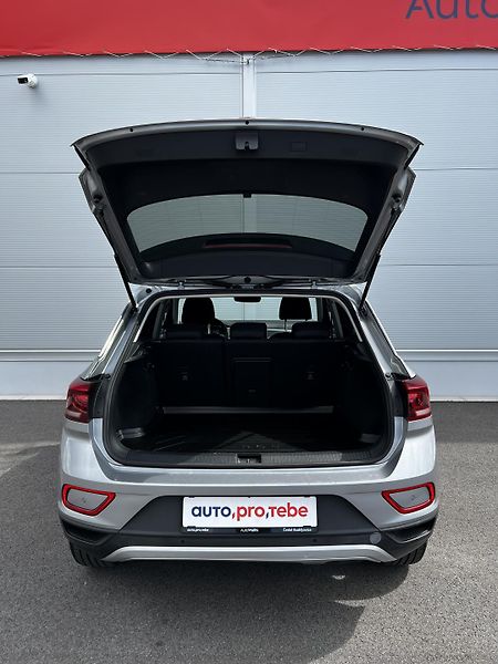 Volkswagen T-Roc 1.5TSI 110kW Business DPH 1Maj - fotka 21 z 21