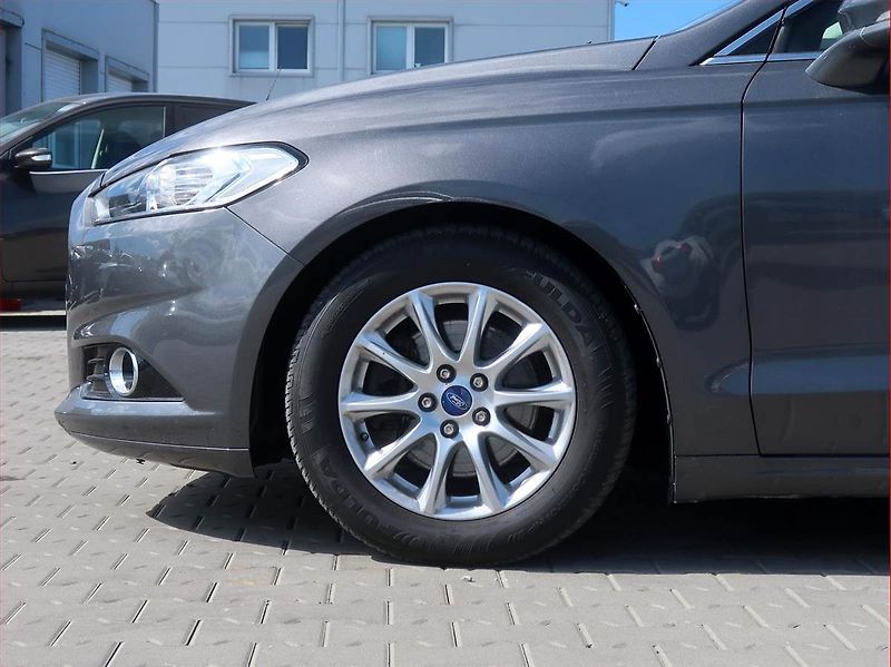Ford Mondeo (2015) 1.5 TDCi, Navi, Tempomat - fotka 14 z 18