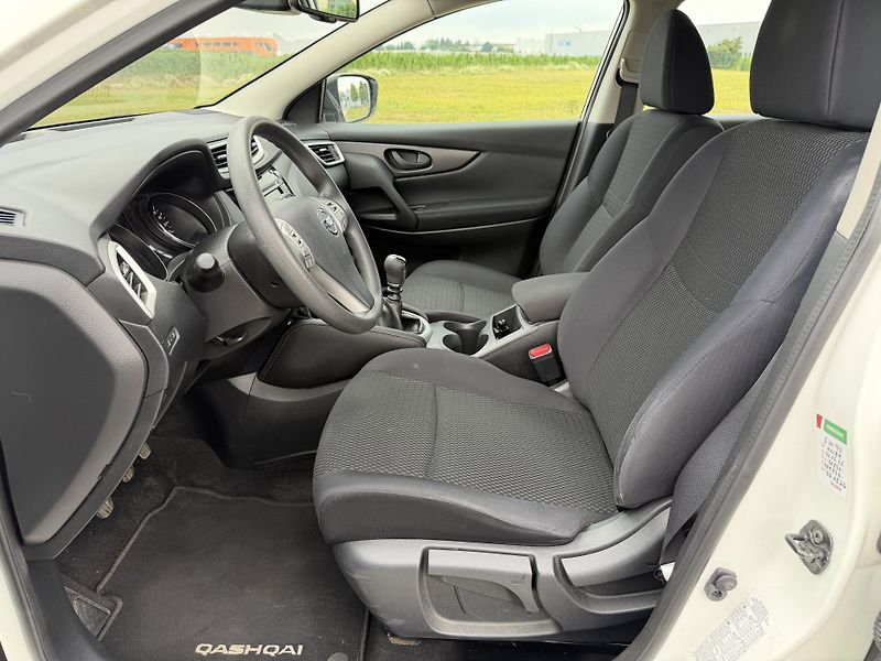 Nissan Qashqai 1.2 DIG-T ROZVODY SERVISKA DPH - fotka 10 z 33