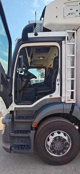 Mercedes-Benz Actros (2020) 2530 6x2 chlaďák EURO 6 - fotka 17 z 24