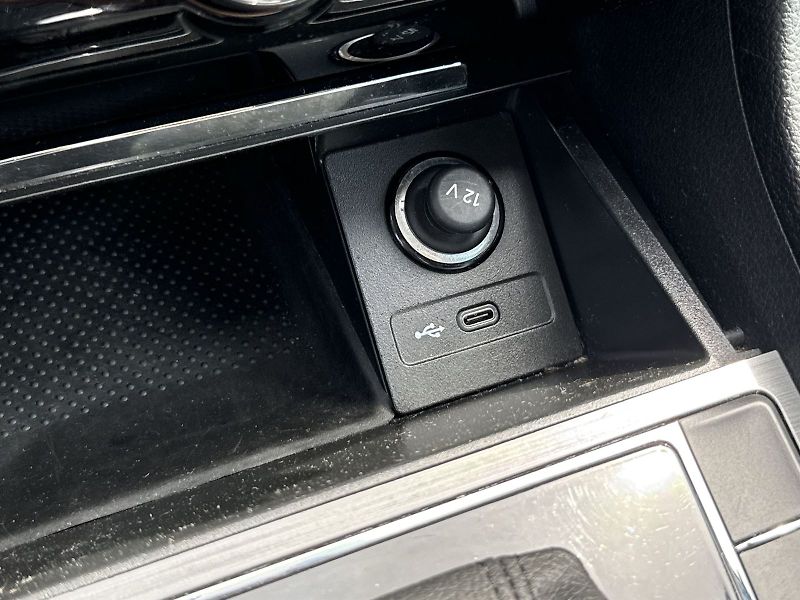 Škoda Superb (2022) Combi 2.0 TDI DSG Style - fotka 23 z 33