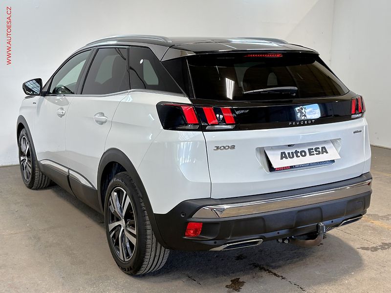 Peugeot 3008 (2019) 1.5 HDi, GT Line, LED, TZ - fotka 6 z 17