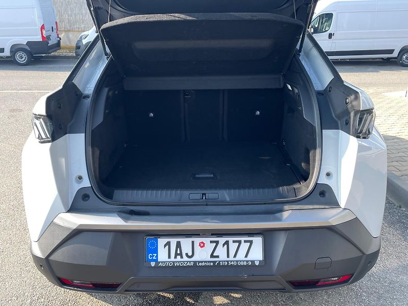 Peugeot 3008 (2025) Allure Hybrid 145k e-DCS6 - fotka 5 z 8