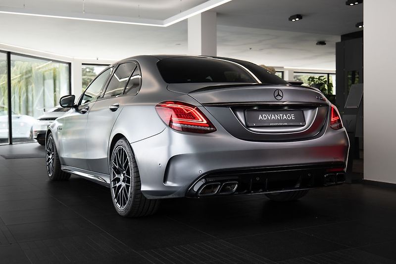 Mercedes-Benz Třídy C C63 S AMG Burmester/360/Pano - fotka 4 z 22