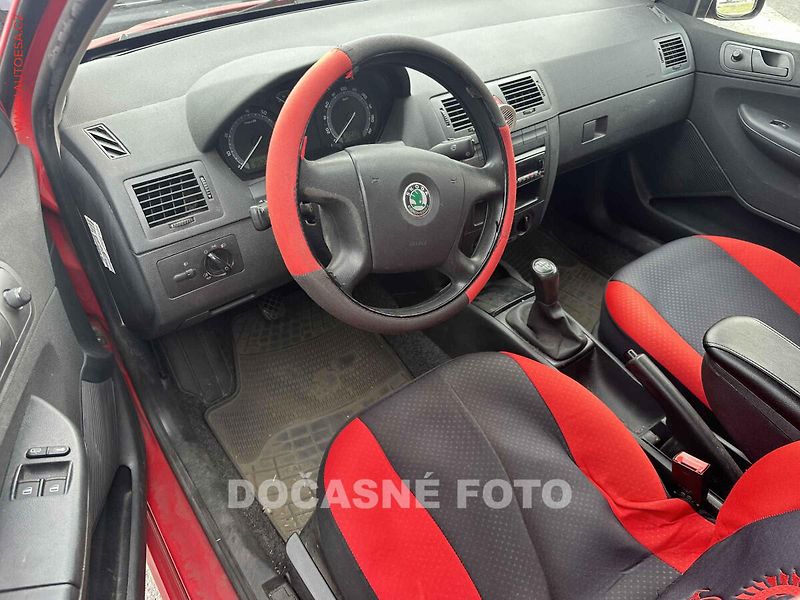 Škoda Fabia (2007) 1.2i sedan, 2.maj,ČR, AC - fotka 3 z 3