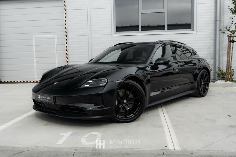 Porsche Taycan (2024) 320kW - fotka 1 z 50