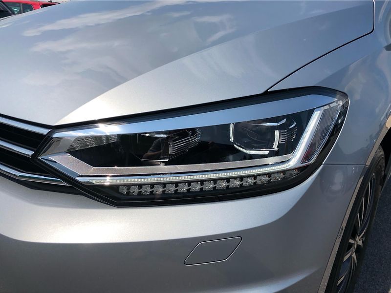 Volkswagen Touran People 1,5 TSI 110 kW EVO2 7DS - fotka 30 z 30