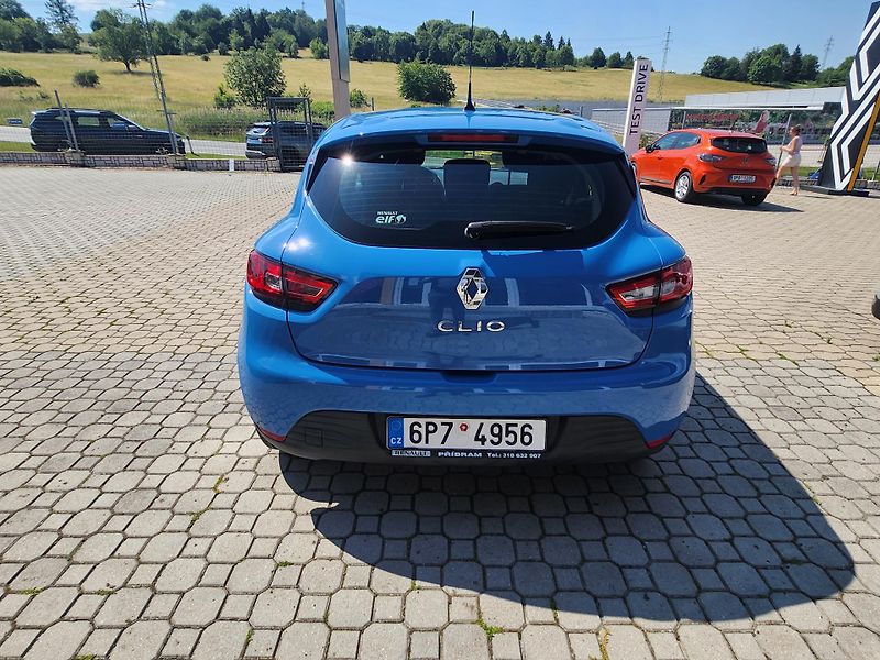 Renault Clio - fotka 5 z 26