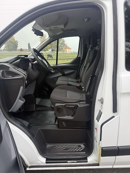 Ford Transit Custom (2014) FORD TRANSIT CUSTOM 6 MÍST M1  - fotka 12 z 20