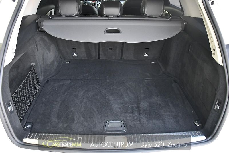 Mercedes-Benz Třídy C 220d 4MATIC ČR NAVI - fotka 20 z 34