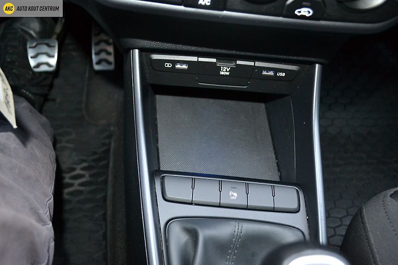 Hyundai Bayon 23 1,2I MT PLAY TT - fotka 23 z 52