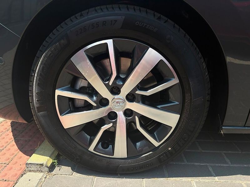 Toyota ProAce Verso 2.2 Glasss Van Vip - fotka 18 z 18