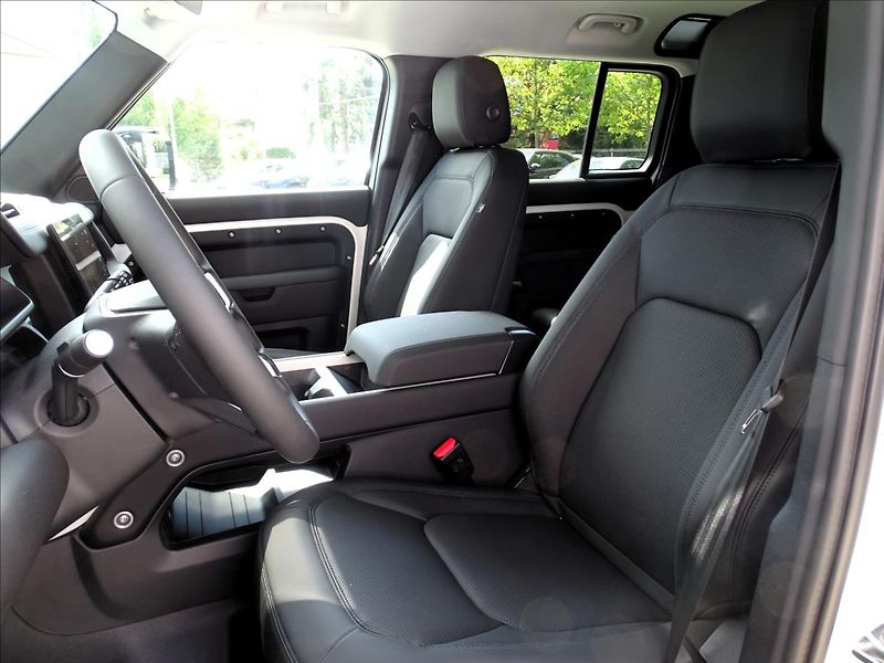 Land Rover Defender 110 D200 S * - fotka 12 z 28