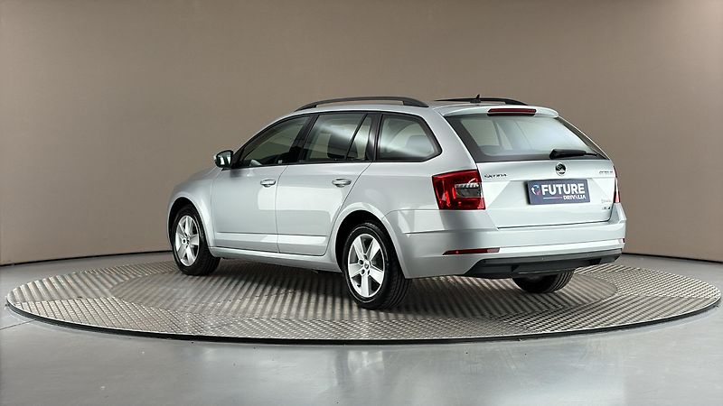 Škoda Octavia 1.5 TSI G-Tec DSG Ambition Com - fotka 2 z 22