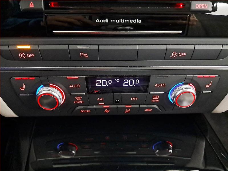 Audi A6 (2015) 3.0 BiTDI, 4X4, Automat, Kůže - fotka 21 z 25