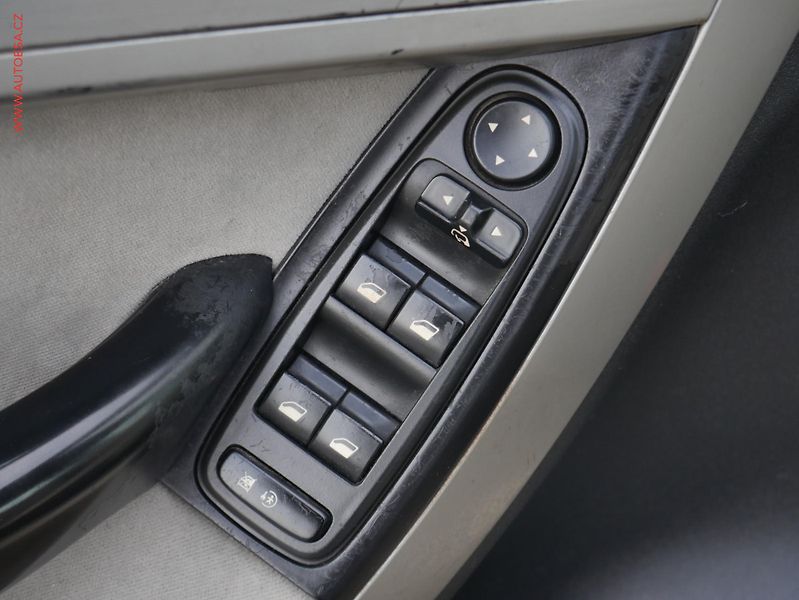 Citroën C4 Picasso (2007) 1.8i, ČR, Tempo - fotka 18 z 23