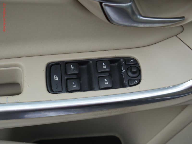 Volvo V60 (2011) 2.0D, AC, temp - fotka 11 z 16