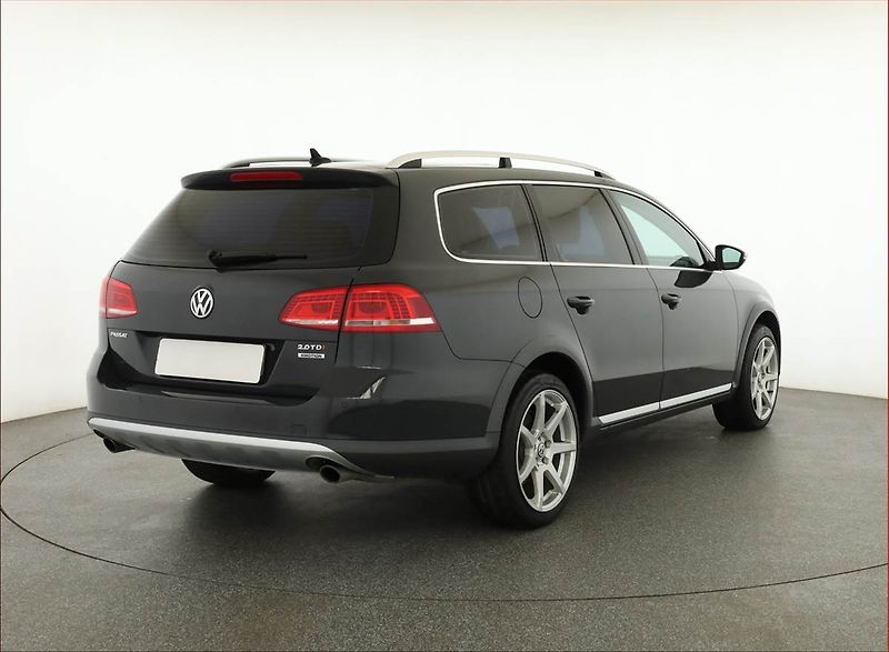 Volkswagen Passat (2013) Alltrack 2.0 TDI, 4X4 - fotka 5 z 18