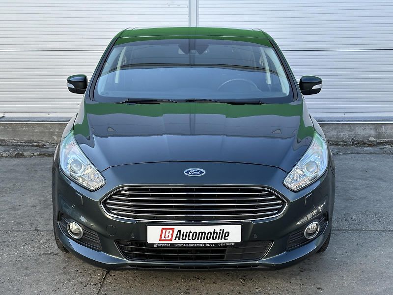 Ford S-MAX 2.0TDCi 150PS AUTOMAT NAVI VÝH - fotka 2 z 46