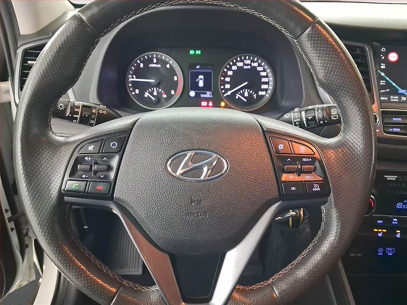 Hyundai Tucson (2017) 1.7 CRDi, Serv.kniha, Navi - fotka 21 z 21