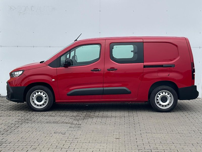 Toyota ProAce City 1.5 D-4D Extra CrewCab Active - fotka 3 z 25