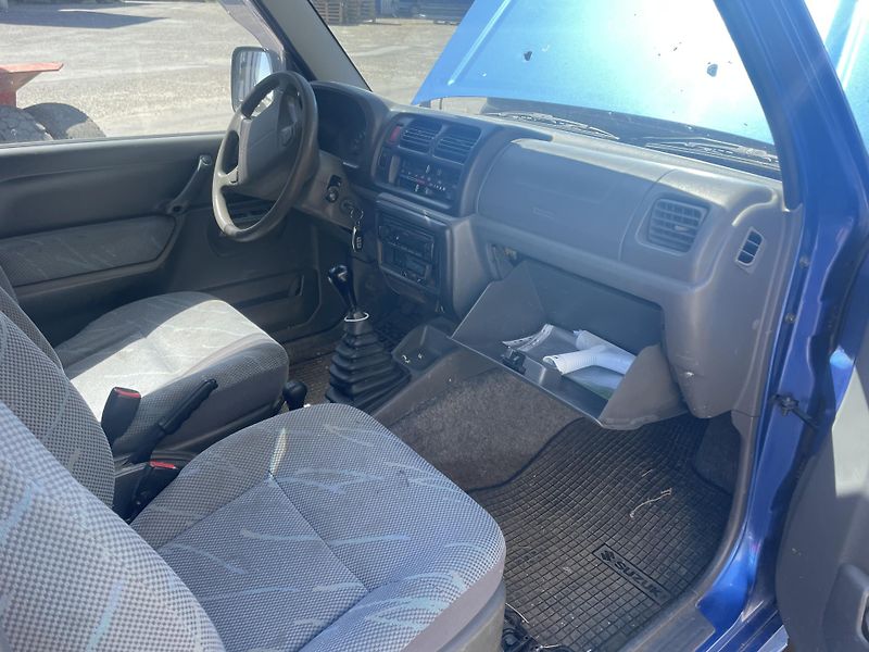 Suzuki Jimny (2002) 1.3 i 60Kw náhradní díly  - fotka 7 z 7