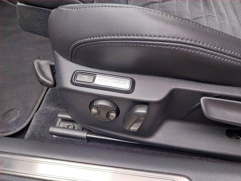 Volkswagen Passat (2018) Highline 2.0 TDI, Automat - fotka 16 z 21
