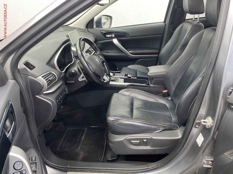 Mitsubishi Eclipse Cross (2020) 1.5T-MiVEC, Instyle, AT - fotka 9 z 18