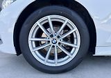 BMW Řada 3 318i Touring - náhled 24